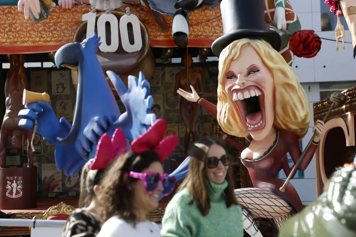 A intempérie adiou e cancelou vários desfiles de Carnaval por todo o país