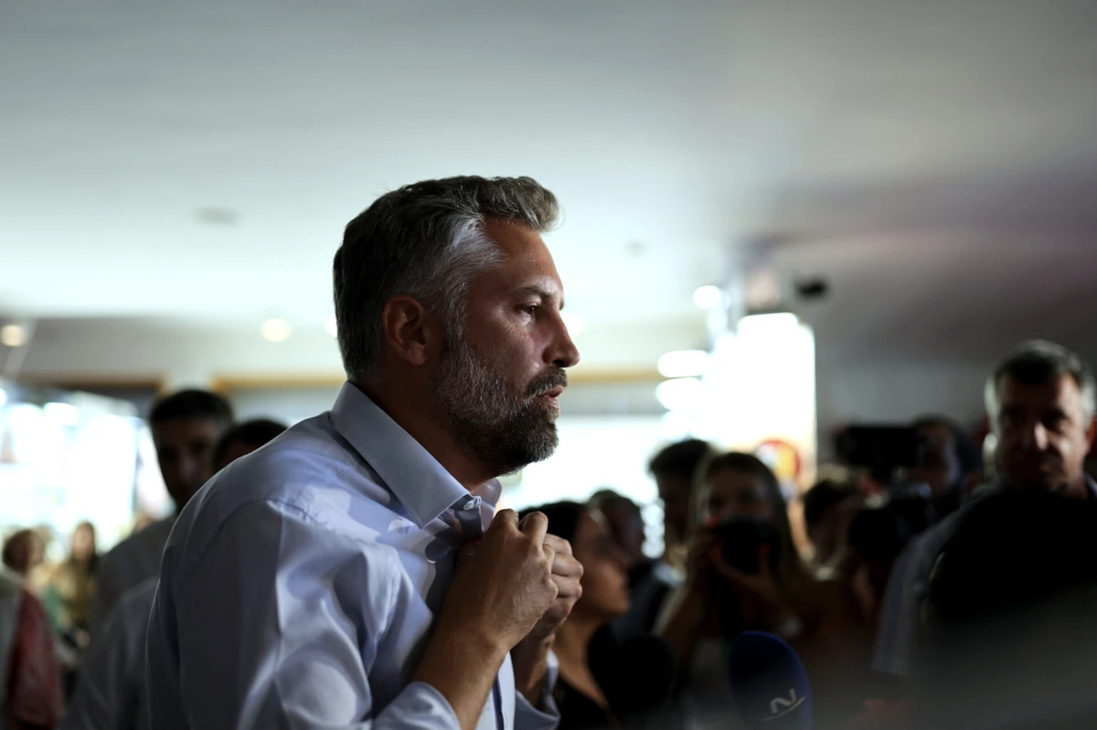 Imagem de contexto do artigo Pedro Nuno diz que "maior responsabilidade na aprovação do Orçamento do Estado é da direita"