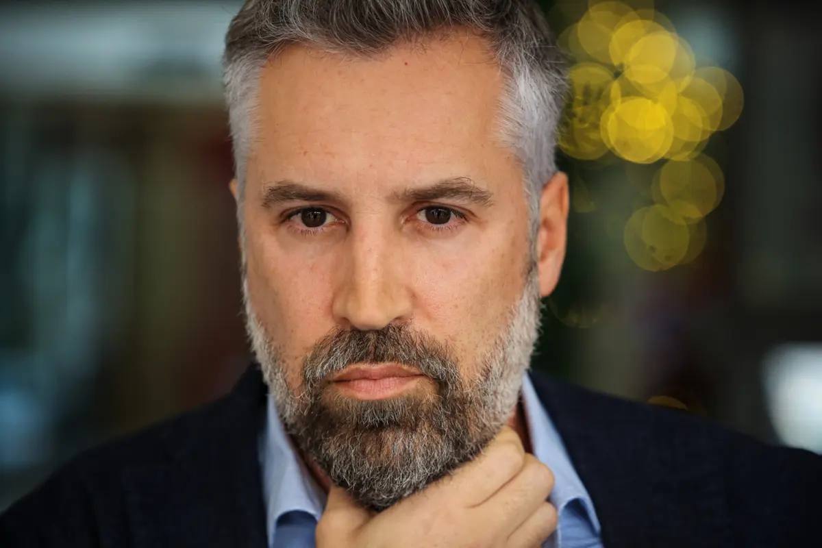 Imagem de contexto do artigo Pedro Nuno visa Montenegro: "Se a insegurança se agravar, será da responsabilidade do primeiro-ministro e do Governo"