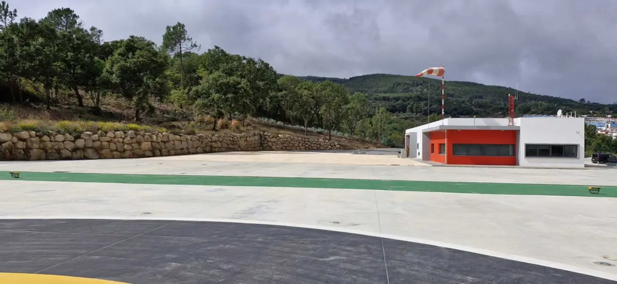 Imagem de contexto do artigo Novo heliporto dá mais segurança a Monchique na defesa contra incêndios