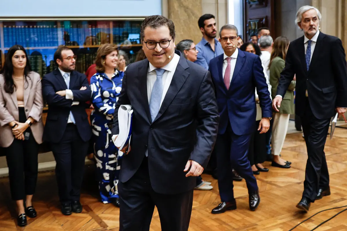 Imagem de contexto do artigo A tabela de IRS vai mudar em 2025. Veja as simulações