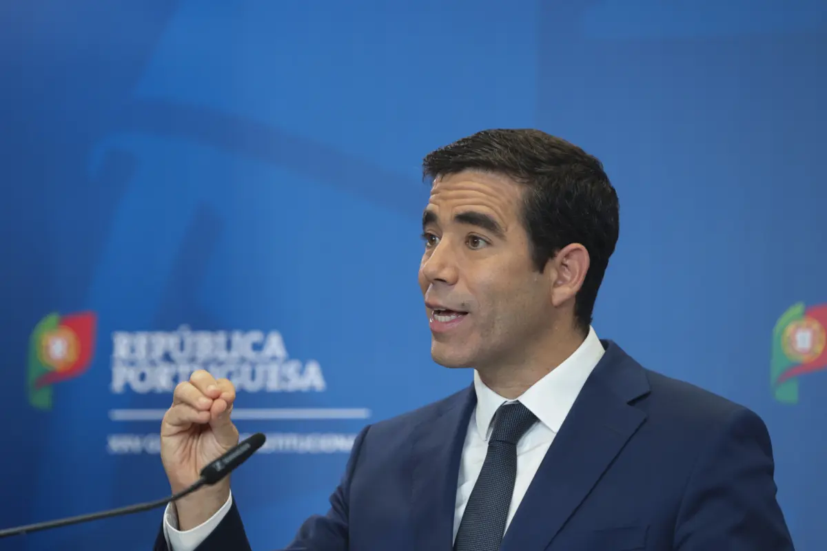 Imagem de contexto do artigo Governo admite "ajustes na rota" da lei de estrangeiros, mas mantém "destino" e afasta tensões com Marcelo