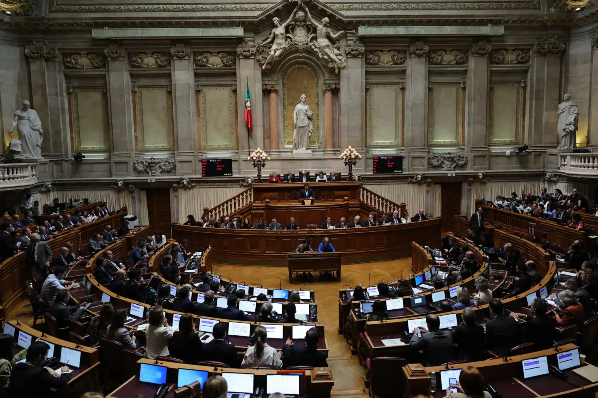 Imagem de contexto do artigo OE2026: Parlamento inicia debate da proposta que tem aprovação garantida na generalidade