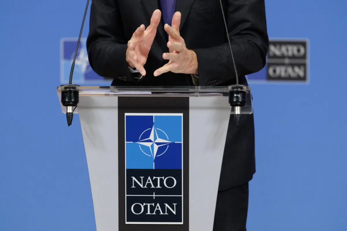 Imagem de contexto do artigo Sondagem: apoio esmagador à presença de Portugal na NATO, despesa militar gradual e o chumbo à proposta de paz dos EUA