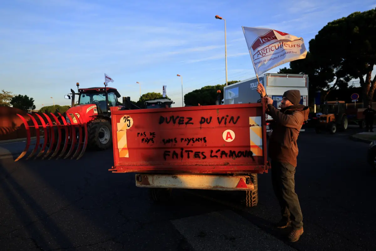 Imagem de contexto do artigo Primeira fase de uma nova mobilização em França: agricultores em protesto voltam a bloquear estradas