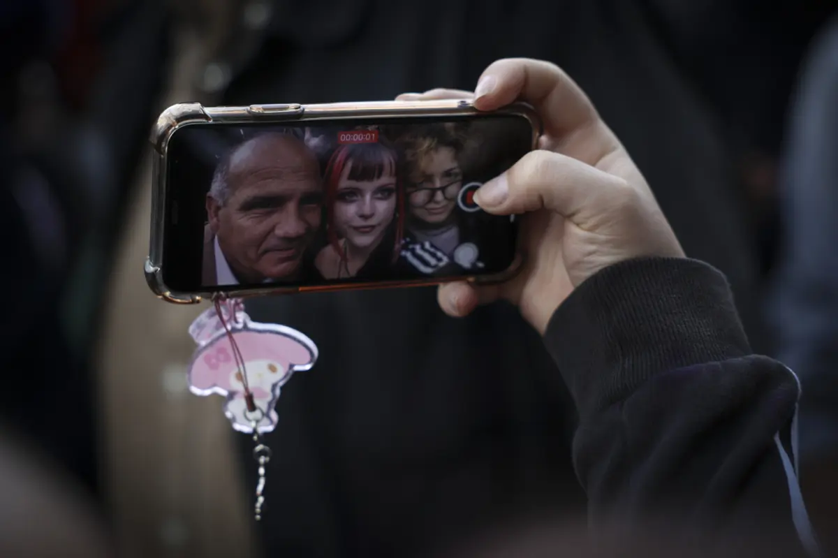 Paulo Raimundo visitou esta segunda-feira a Escola António Arroio, em Lisboa