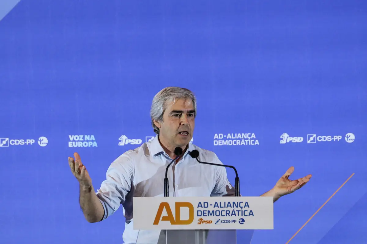 Imagem de contexto do artigo Nuno Melo garante que Forças Armadas estão "comprometidas" no combate aos incêndios