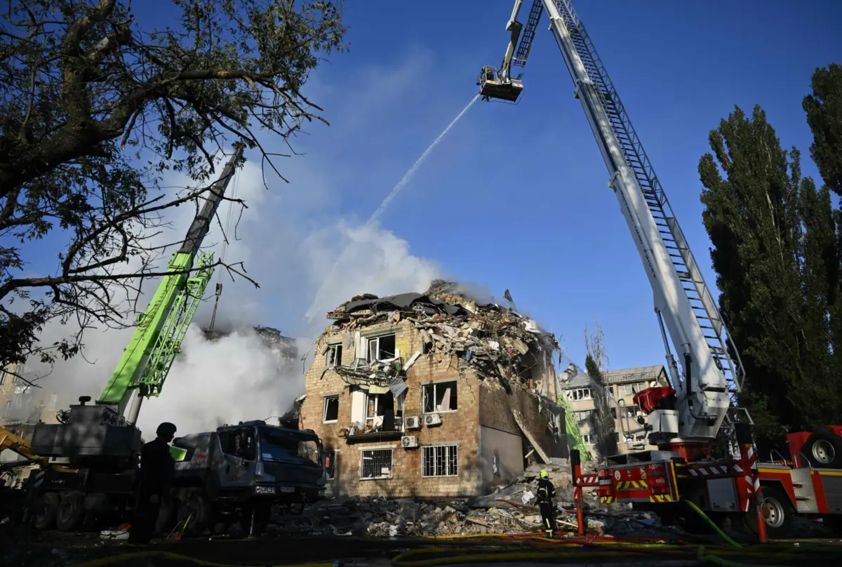 Imagem de contexto do artigo Pelo menos 14 mortos em ataque com drones e mísseis a Kiev. Delegação da UE atingida