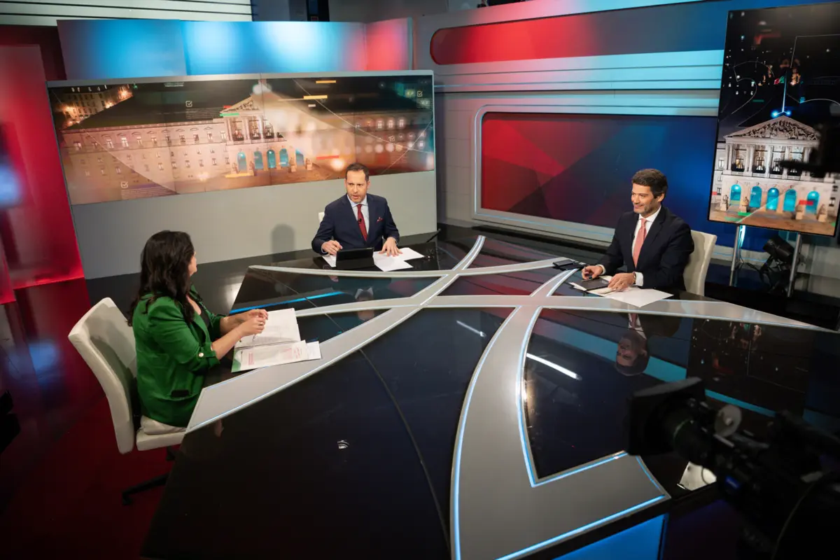 Imagem de contexto do artigo Chega rejeita acordos sem transparência de Montenegro, PAN diz que Ventura pediu “de joelhos” para integrar Governo