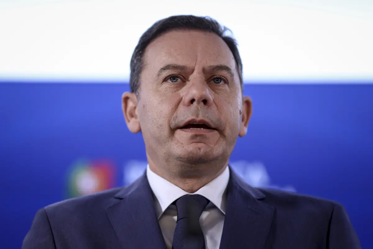 Imagem de contexto do artigo Montenegro declara apoio a Albuquerque e defende cooperação com as Regiões Autónomas