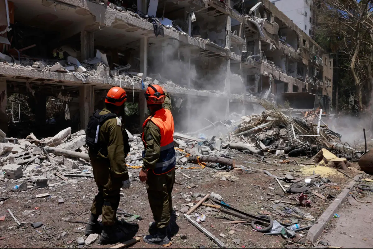 Imagem de contexto do artigo Ministro da Defesa israelita acusa Irão de violar cessar-fogo após lançamento de novos mísseis