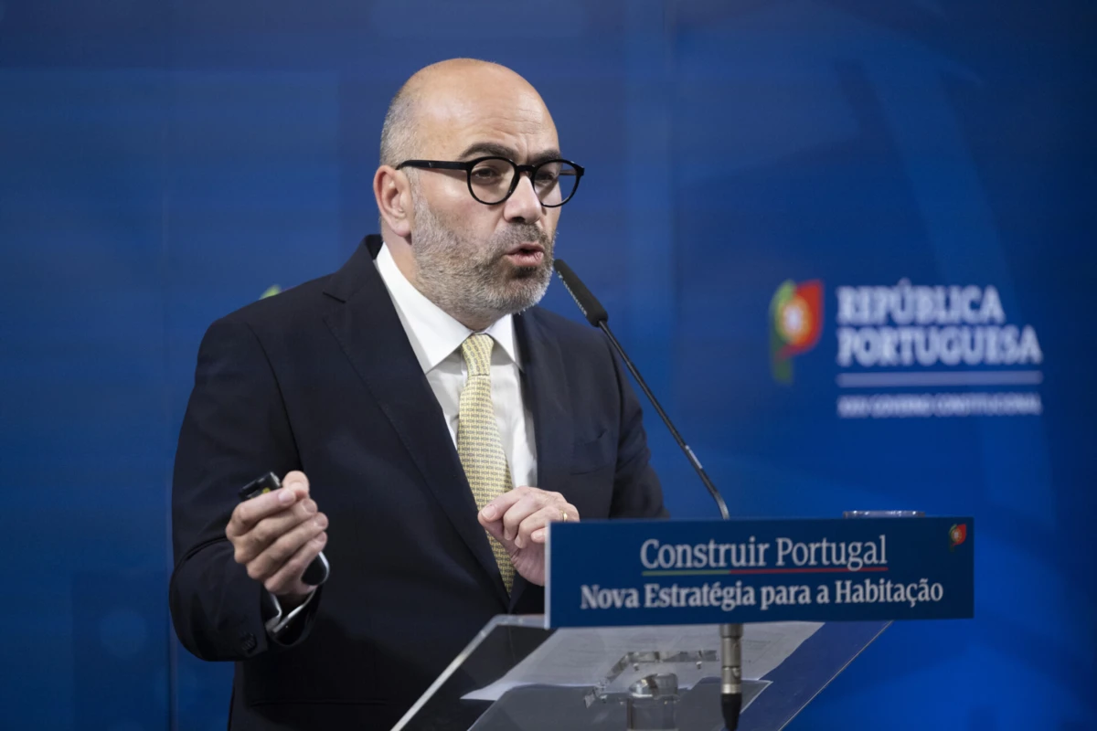 Imagem de contexto do artigo Esquerda critica medidas do Governo para habitação. IL e Chega querem mais ambição