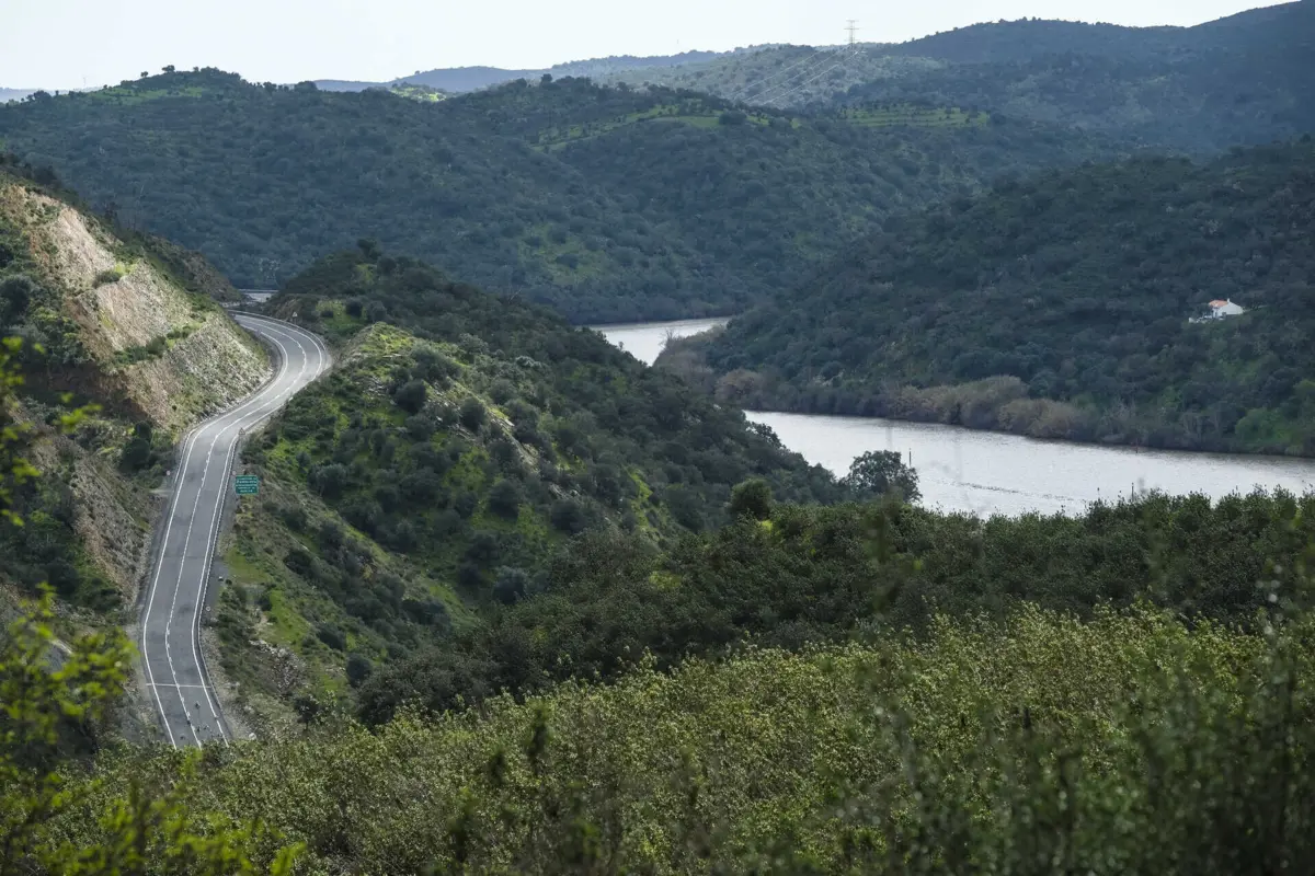 Imagem de contexto do artigo Gestão da água entre Portugal e Espanha. "A sociedade civil deveria ter sido informada para poder envolver-se e tomar uma decisão"