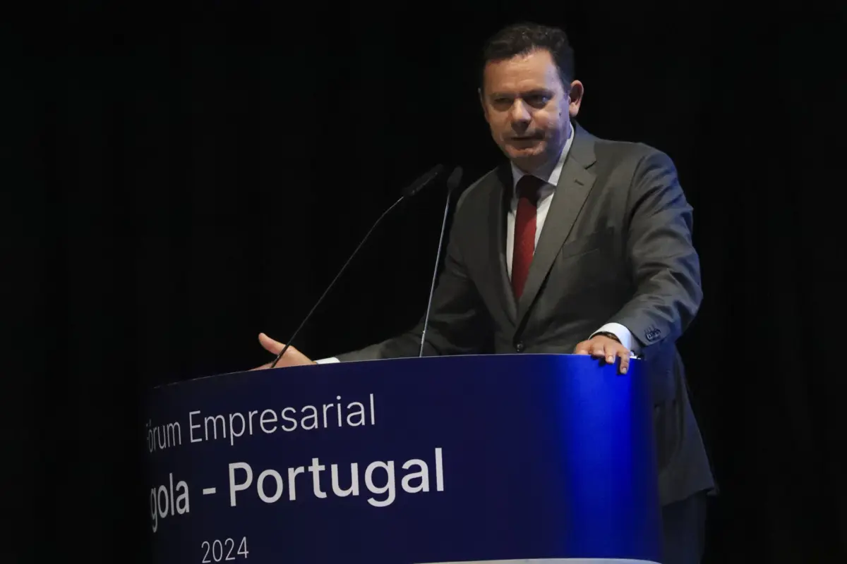 Imagem de contexto do artigo Montenegro garante Portugal "de braços abertos" ao investimento angolano