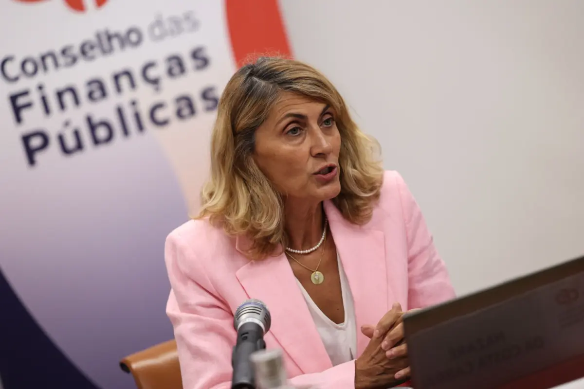 Imagem de contexto do artigo OE2026 deve ser feito "com prudência e responsabilidade política": folga "é muito curta e não permite aventuras"