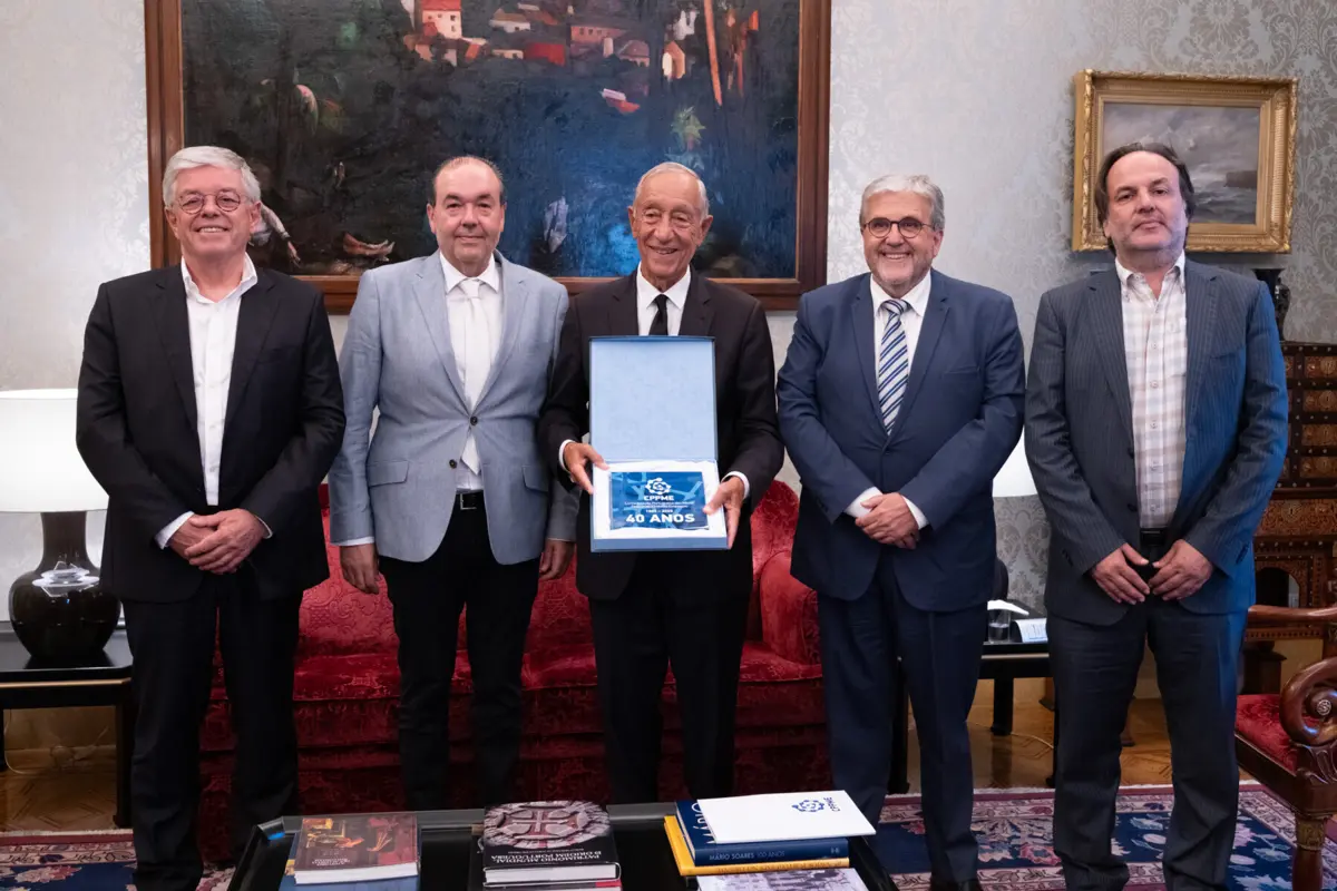 Imagem de contexto do artigo Marcelo recebe caderno de encargos de Micro, Pequenas e Medias Empresas