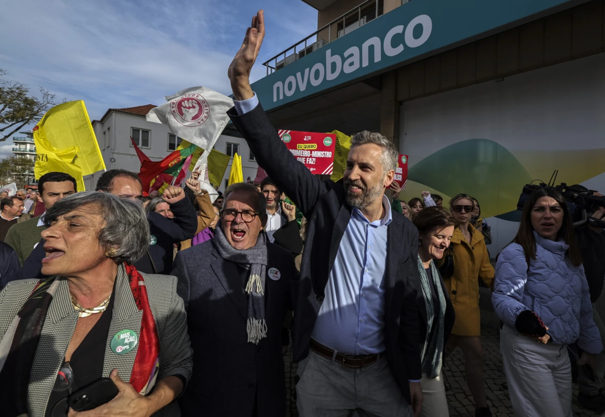 Imagem de contexto do artigo Poema, rosas e antigo jogador de futebol. PS significa também “porto seguro” para Pedro Nuno