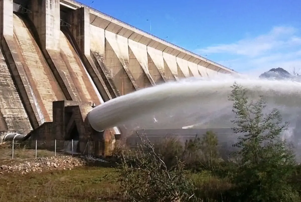 Imagem de contexto do artigo Barragem do Caia em Elvas efetua descargas de fundo 13 anos depois
