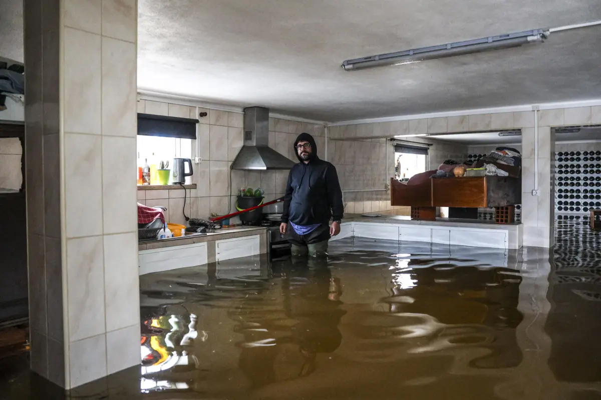 Imagem de contexto do artigo Pelo menos 53 desalojados com passagem de depressões Kristin e Leonardo