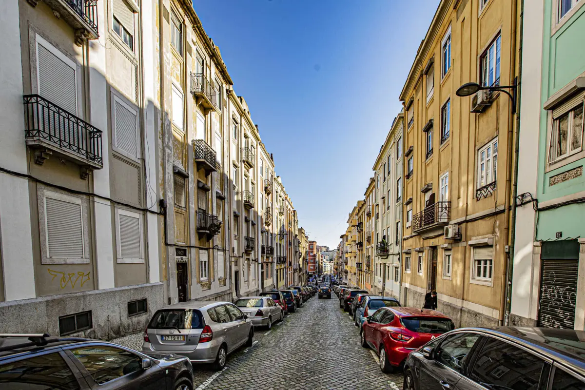 Imagem de contexto do artigo Assembleia Municipal aprova referendo ao alojamento local em Lisboa