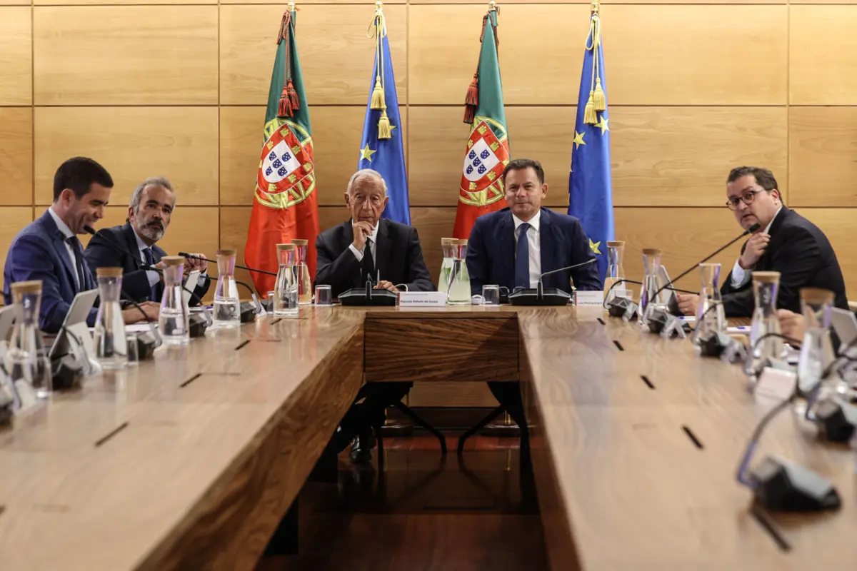 Imagem de contexto do artigo Governo decreta situação de calamidade em todos os concelhos afetados pelos incêndios