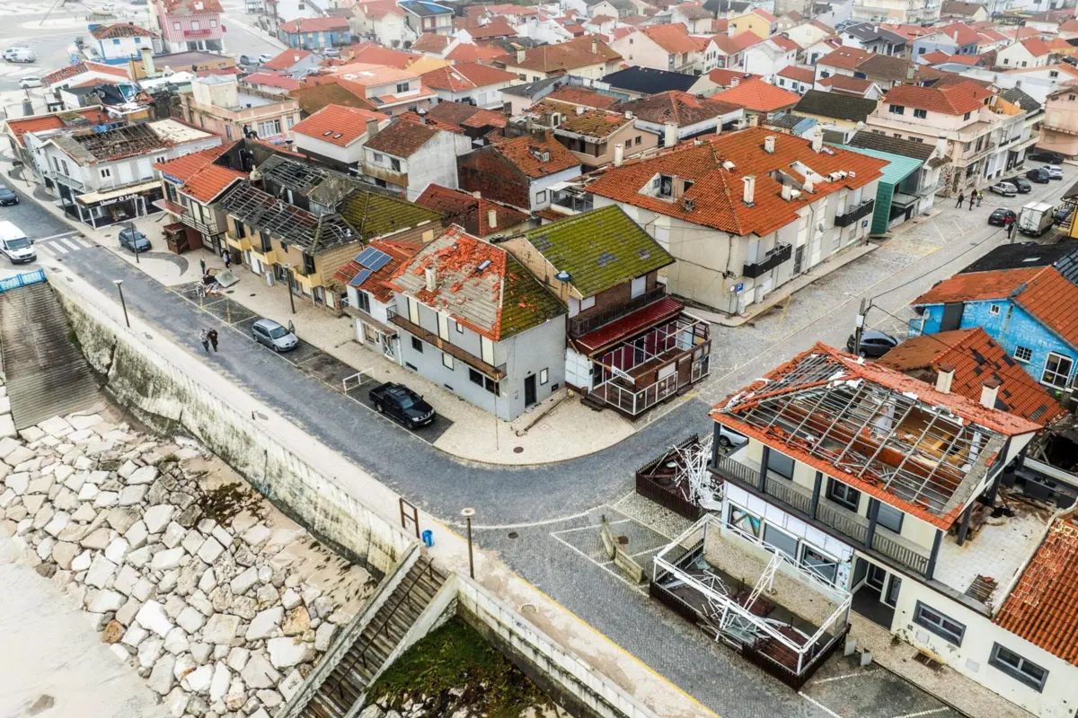Imagem de contexto do artigo Conselho Regional de Coimbra cria bolsa de advogados voluntários para apoiar vítimas do temporal