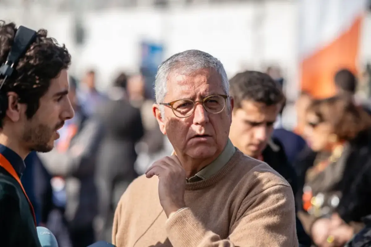 Imagem de contexto do artigo "Andamos distraídos." Fernando Negrão avisa que está a acontecer uma “radicalização da sociedade portuguesa”