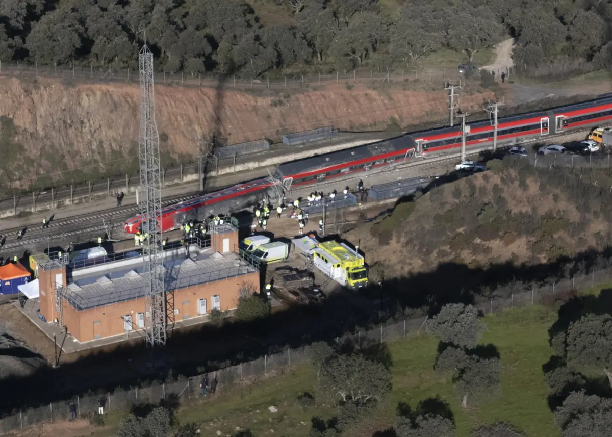 Imagem de contexto do artigo Acidente em Espanha: Montenegro disponibiliza apoio de Portugal "para o que for necessário"