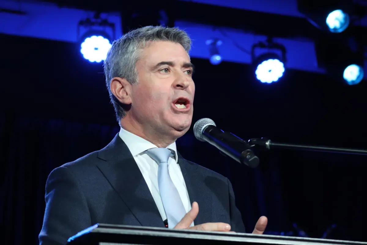 Imagem de contexto do artigo Carneiro questiona Governo sobre regulamento e plataforma sobre violência doméstica