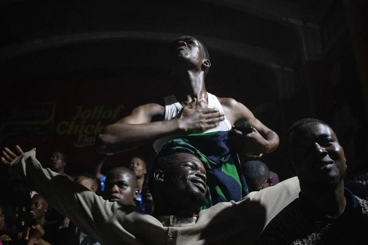 Iheanacho marcou o pontapé decisivo