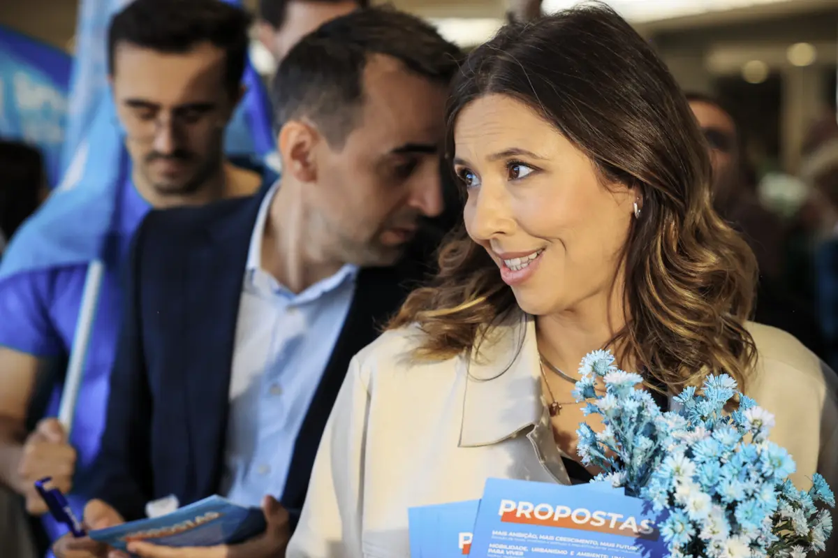 Trata-se de um documento, argumenta, “nada ambicioso para os portugueses, nada ambicioso para Portugal”