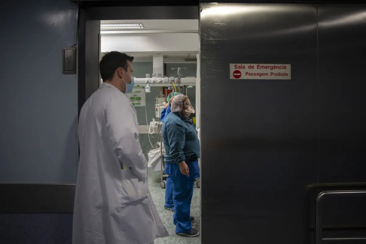 Imagem de contexto do artigo Médicos tarefeiros preparam paralisação das urgências do SNS: FNAM critica gestão "desastrosa" do Governo