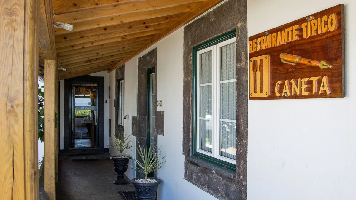 Imagem de contexto do artigo Prato do Dia: Caneta, em Angra do Heroísmo