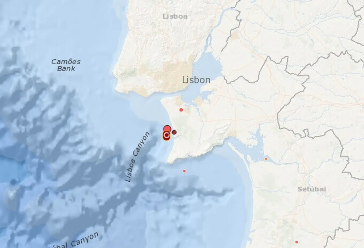 Imagem de contexto do artigo Registadas duas réplicas do sismo de segunda-feira, mais são "expectáveis"