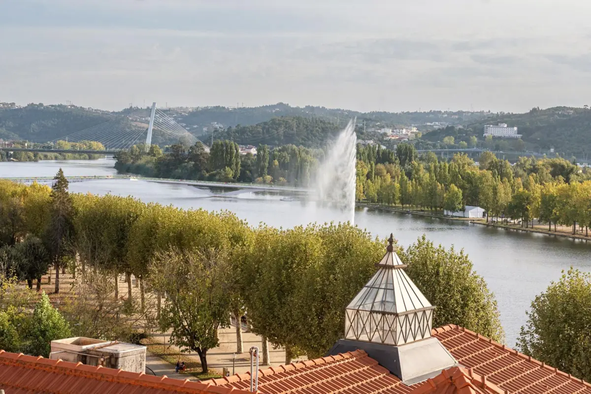 Imagem de contexto do artigo APA alerta para risco de cheias a norte do Mondego e na bacia do Tejo durante a semana
