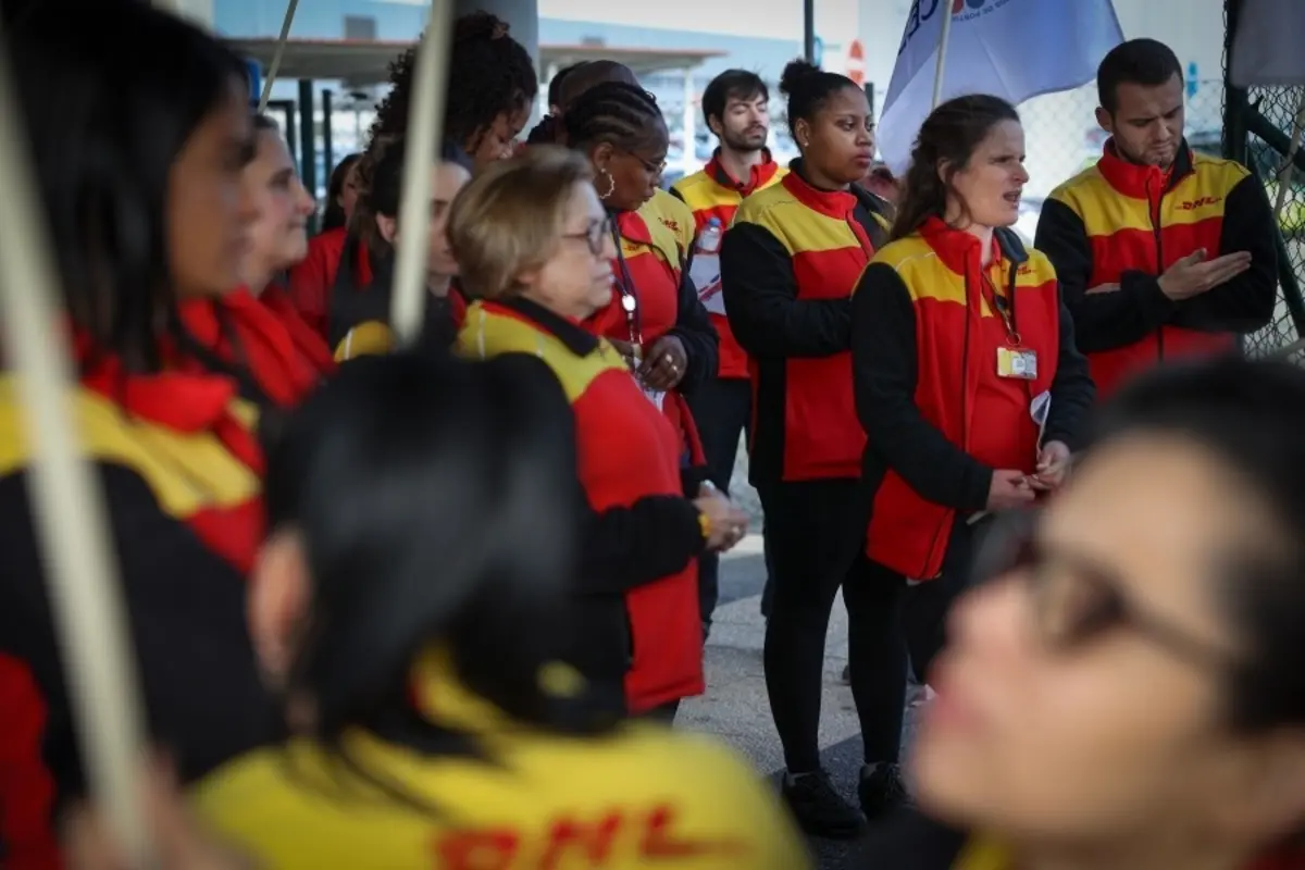 Imagem de contexto do artigo Trabalhadores da distribuição em greve esta quarta-feira e voltam a parar no dia 31