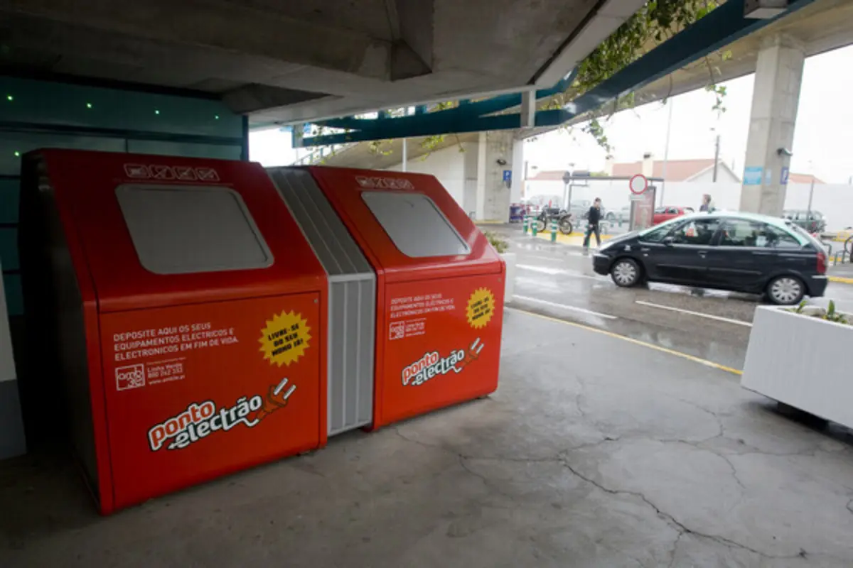 Imagem de contexto do artigo Recolha de resíduos elétricos aumenta 16% em 2023 na rede Electrão