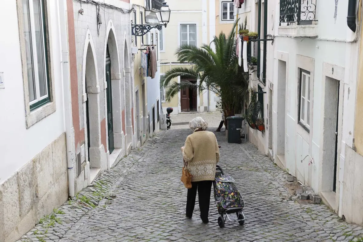 Imagem de contexto do artigo Idade da reforma deverá subir para 66 anos e nove meses em 2026