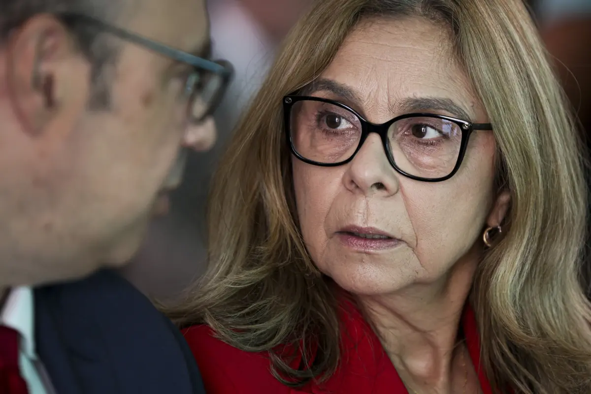 Imagem de contexto do artigo Ministério garante que Ana Paula Martins vai receber autarcas servidos pela ULS do Estuário do Tejo "nos próximos dias"