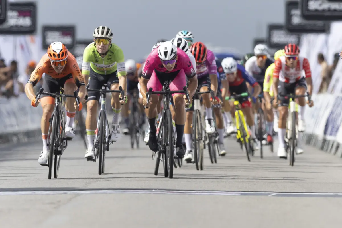 Imagem de contexto do artigo Skorniakov vence em Viana do Castelo. Frederico Figueiredo mantém amarela do Grande Prémio JN