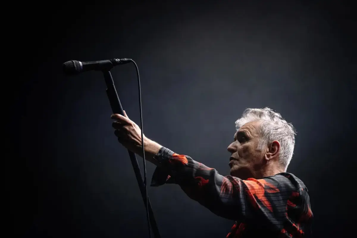 Imagem de contexto do artigo "São, talvez, sonetos sonhados." Rui Reininho lança novo livro Soñetos