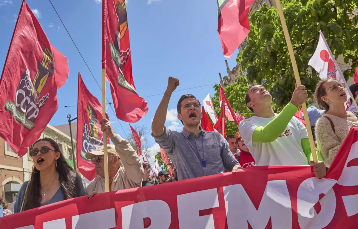 Imagem de contexto do artigo Reforma laboral: "tensão com a Constituição", resposta "exclusiva aos patrões" e "moralização da utilização de direitos"
