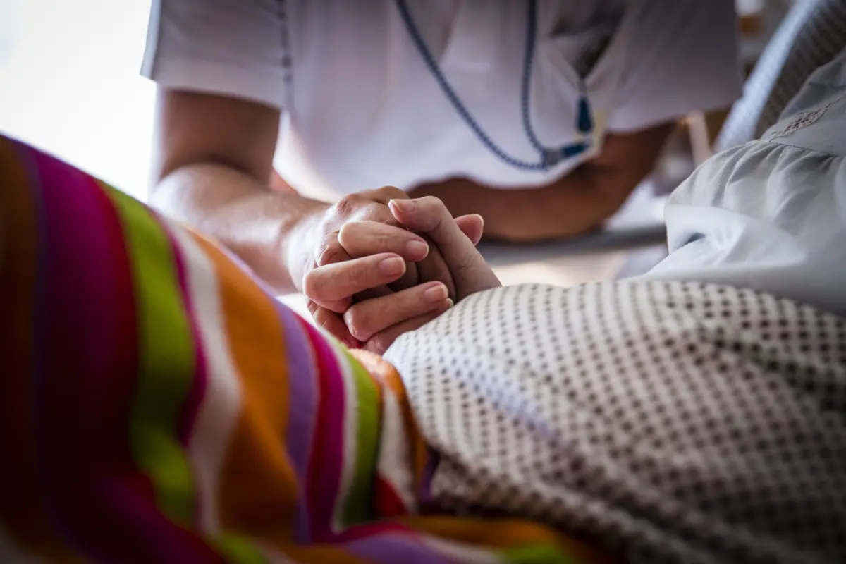 Imagem de contexto do artigo Dia Mundial do AVC. "Nunca perdi a fé e a minha força de vontade"