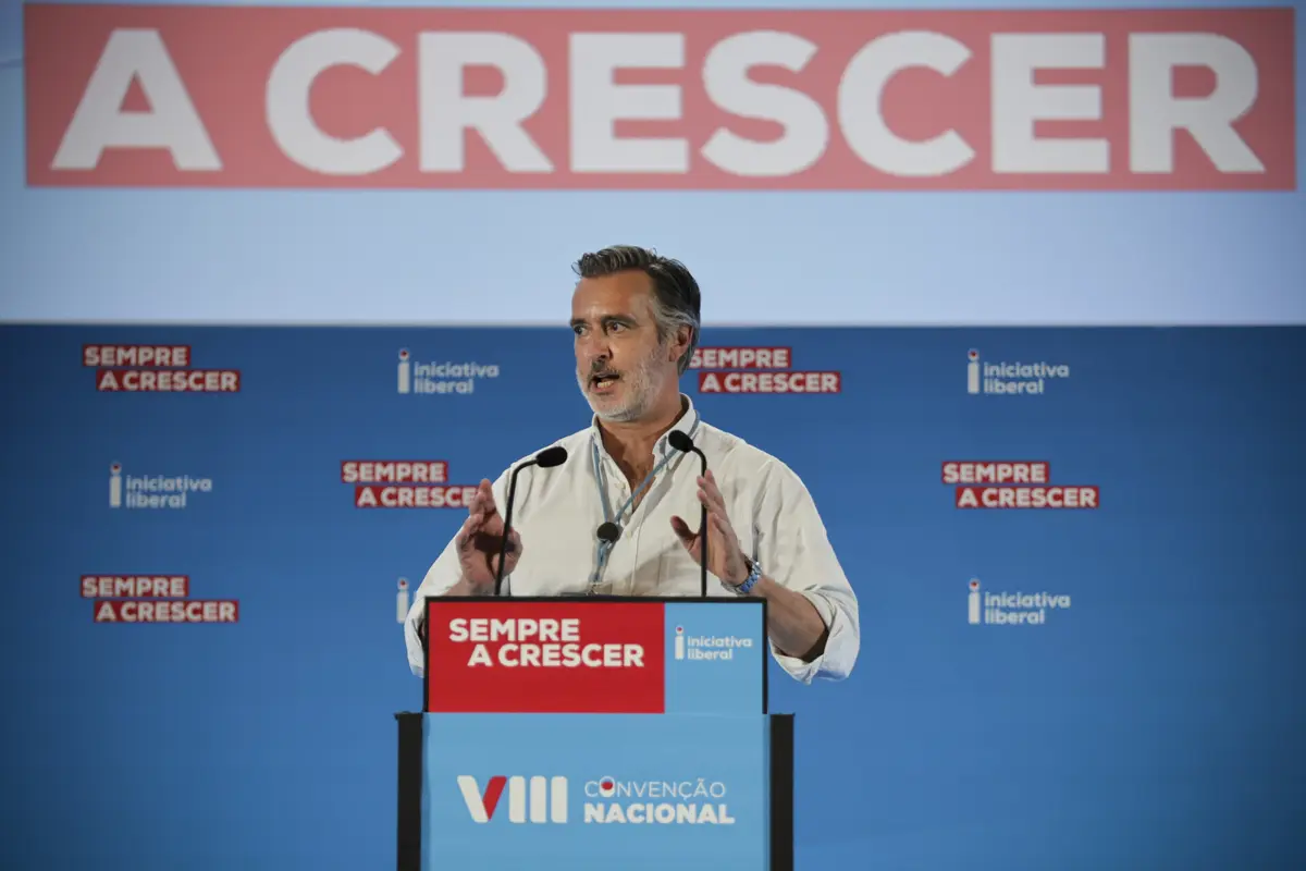 Imagem de contexto do artigo Cotrim de Figueiredo rejeita “voltar a lugar onde foi feliz”. Candidatura em Bruxelas “não era algo que desejasse”