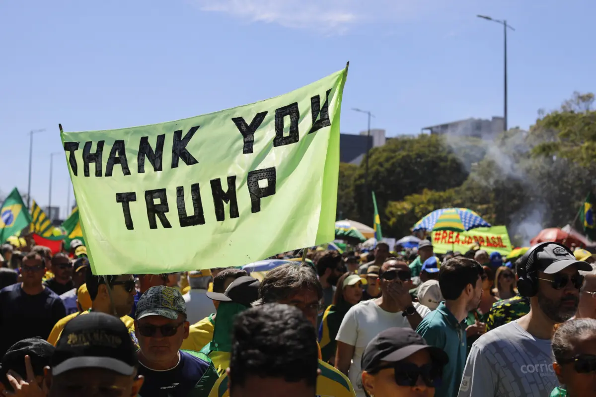 Em causa estão as manifestações em São Paulo e no Rio de Janeiro no último domingo em apoio a Jair Bolsonaro e contra Alexandre de Moraes