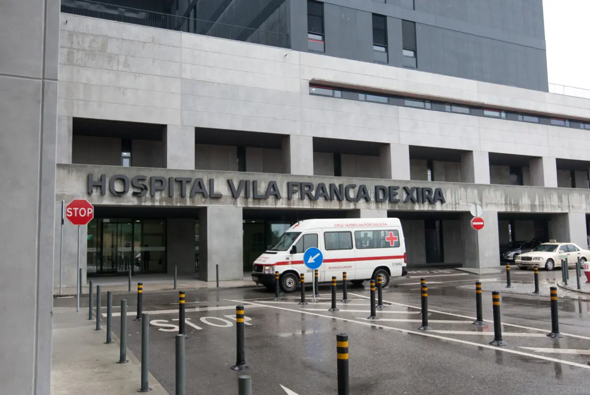 Imagem de contexto do artigo "Situação muito aflitiva." Utentes manifestam-se contra o encerramento das urgências de pediatria em Vila Franca de Xira