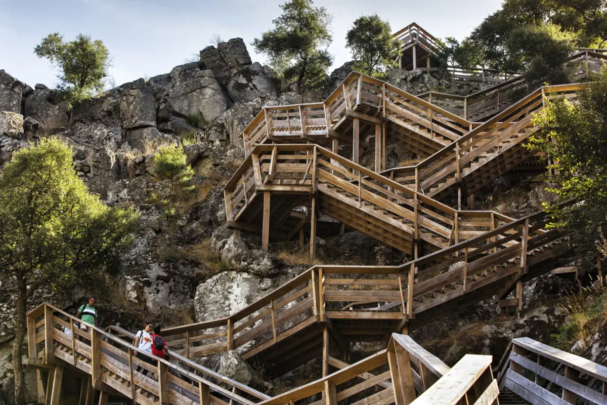 Imagem de contexto do artigo Reconstrução dos Passadiços do Paiva concluída até ao final de março. Custo abaixo do previsto