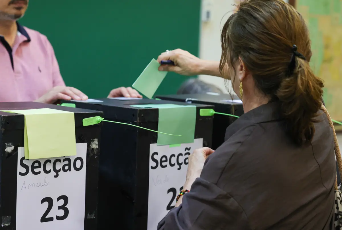 Imagem de contexto do artigo Afluência às urnas maior do que há quatro anos, Marcelo não está preocupado com abstenção e apelos ao voto em dia de "festa da democracia"