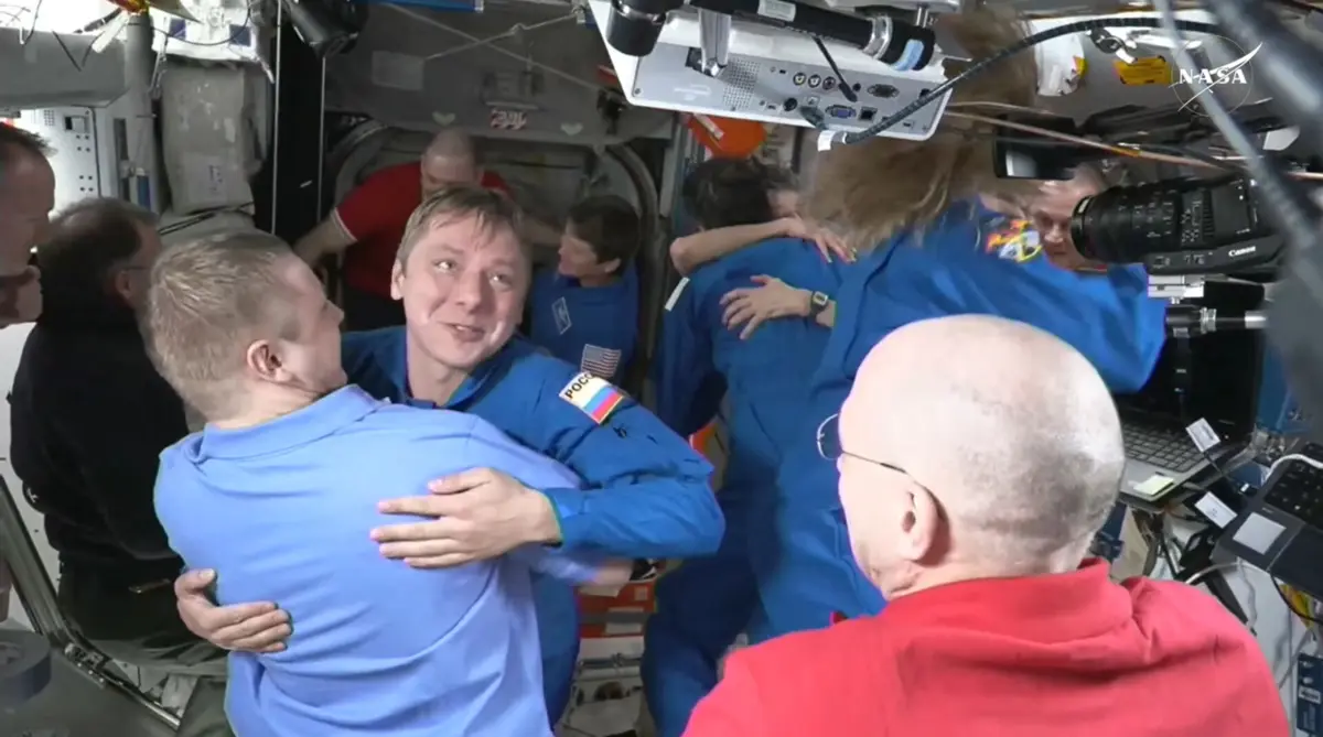 Imagem de contexto do artigo Nova equipa junta-se a astronautas retidos há mais de nove meses na Estação Espacial Internacional