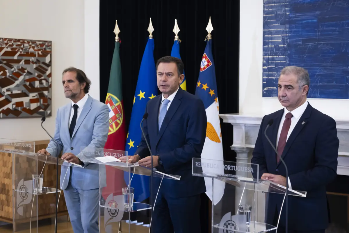 Imagem de contexto do artigo Governos da República, Madeira e Açores criam grupo de trabalho para nova lei das finanças regionais em 2026